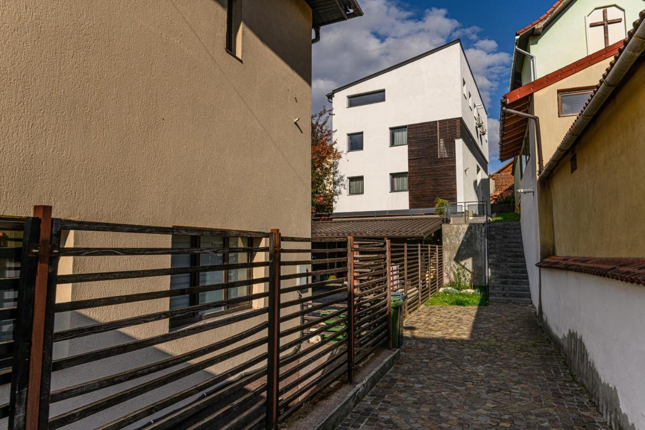 Sun Villas Accommodation ブラショフ エクステリア 写真