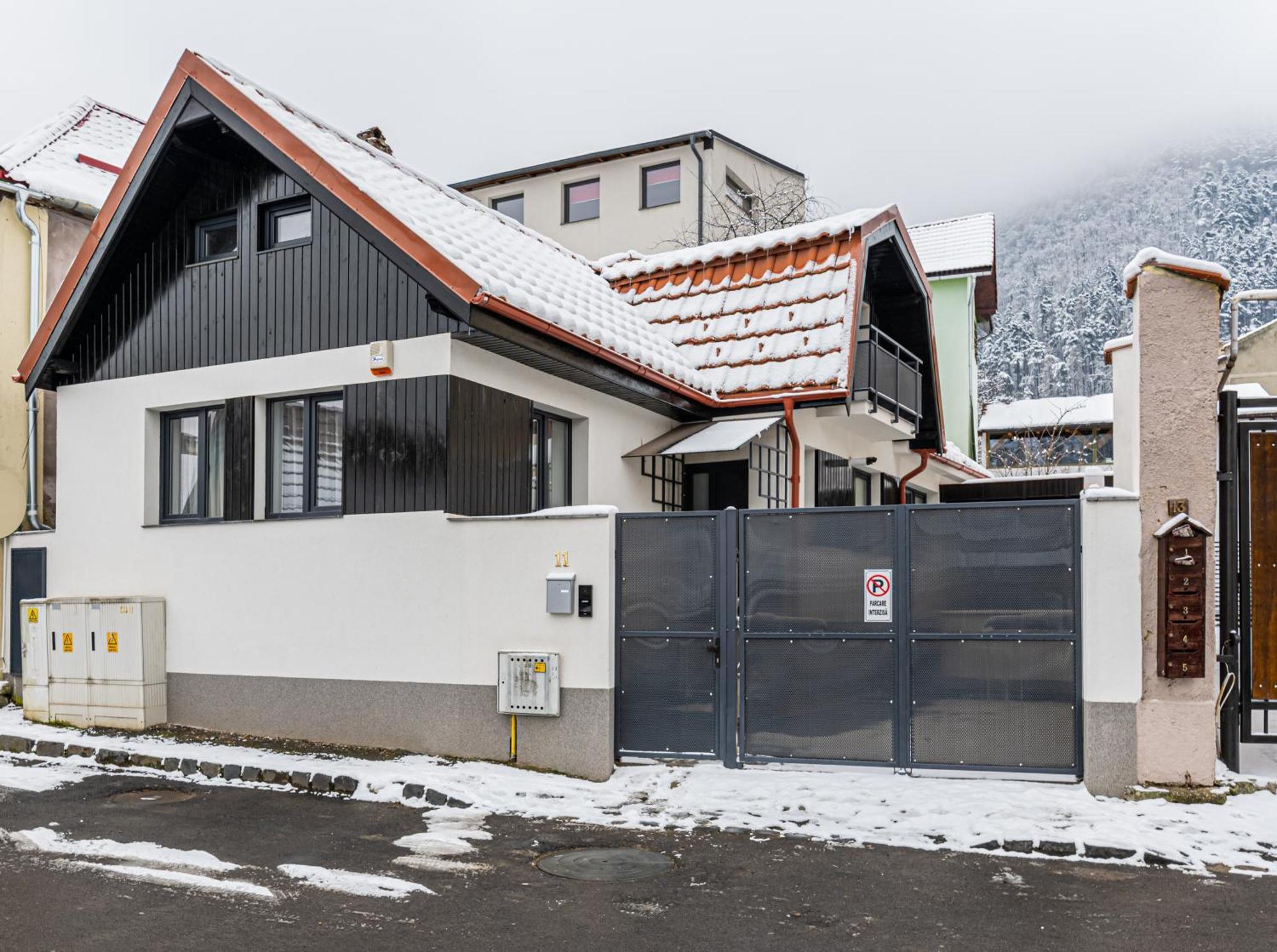 Sun Villas Accommodation ブラショフ エクステリア 写真